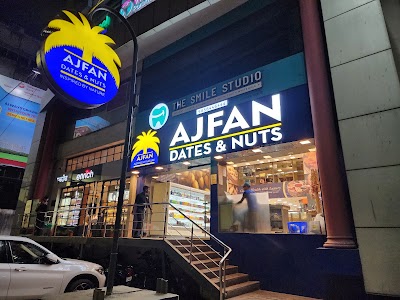 Ajfan Dates and Nuts Koregoan Park